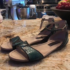 Steven by Steve Madden green snake sandal sz 8